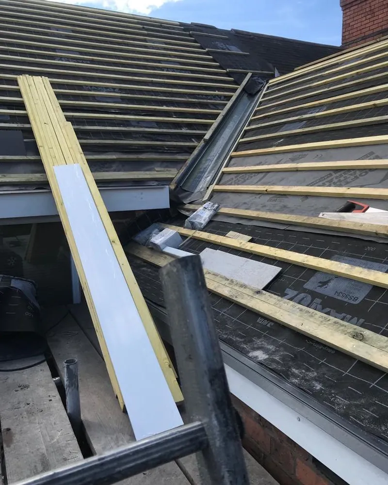 New valley being formed on the Melton Mowbray roof