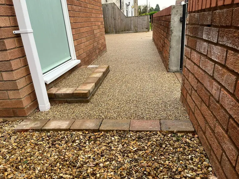 Resin bound drive, finished surface detail
